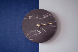 Marble Clock To Maintain Productivity